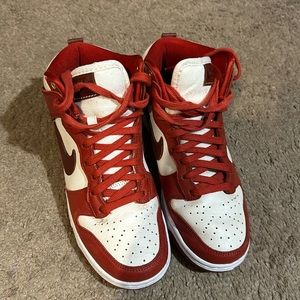 High Top Nike dunks